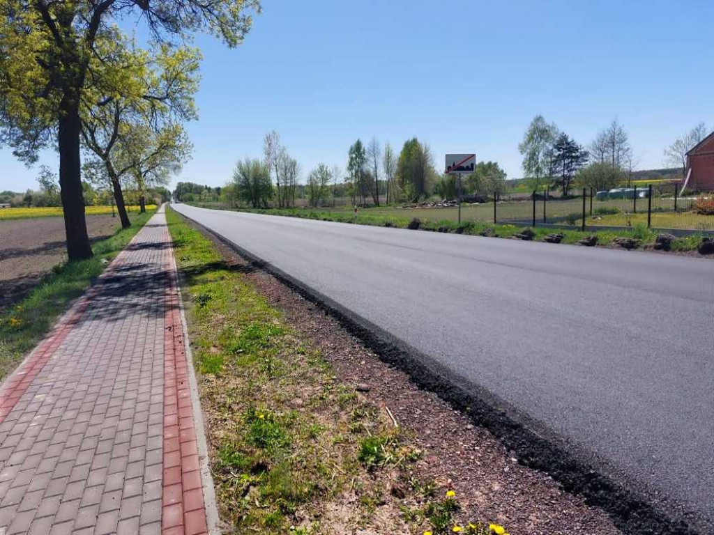 Remont DW 844 na odcinku Raciborowice - Odletajka (ZDJĘCIA)