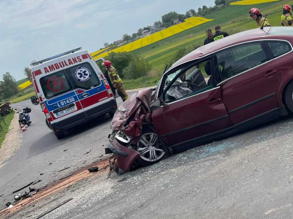 Groźny wypadek w Mołodiatyczach. Trzy osoby ranne (ZDJĘCIA)