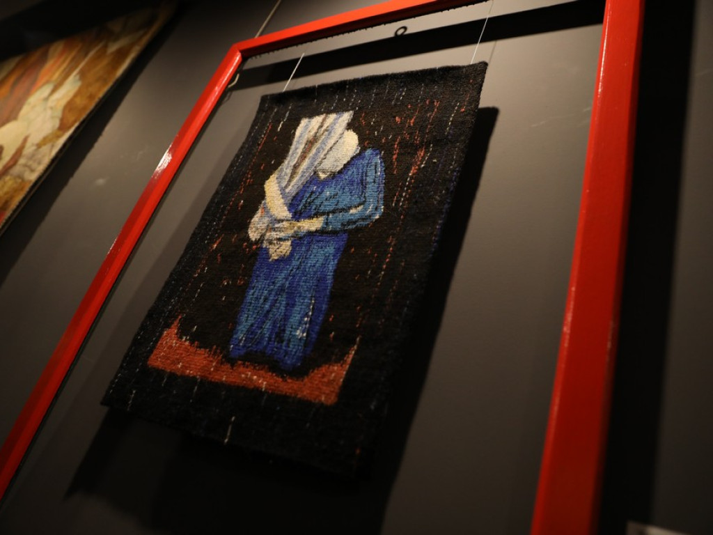 Hrubieszów: Przenikanie światła - wernisaż wystawy tkactwa Magdaleny Sielickiej (ZDJĘCIA)