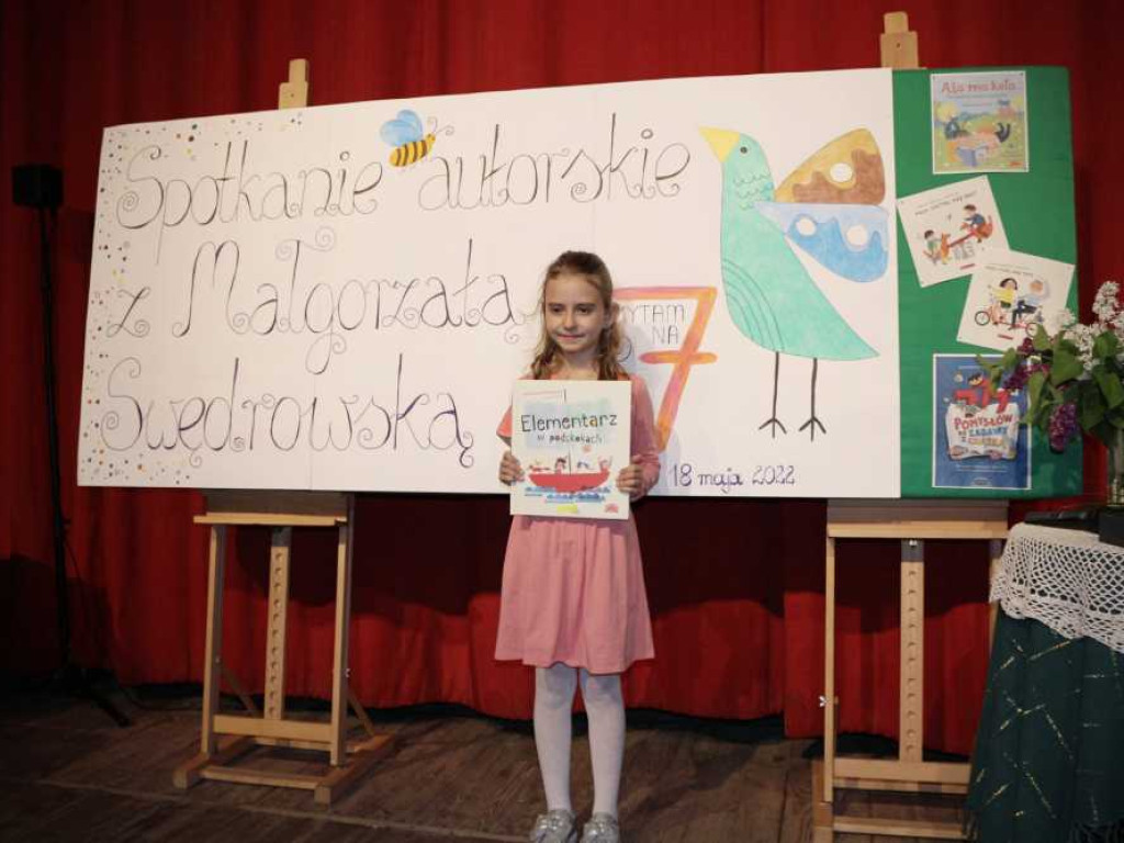 Hrubieszów: Czytam na 7 = 7 lat, 7 miesięcy, 7 zadań i radości (ZDJĘCIA)