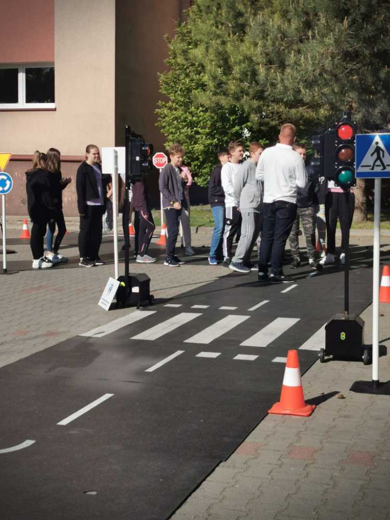 Dwójka wybrana, jako jedna z 13 szkół w Polsce! (ZDJĘCIA)