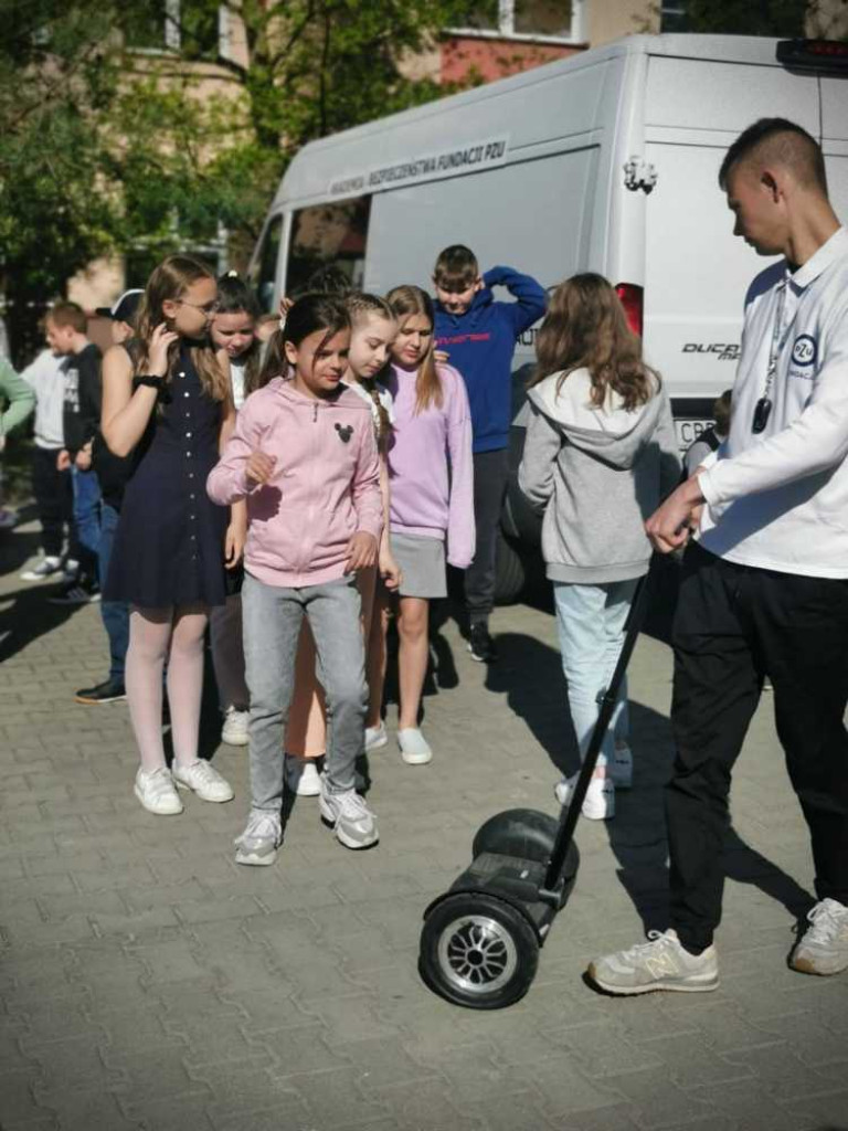 Dwójka wybrana, jako jedna z 13 szkół w Polsce! (ZDJĘCIA)