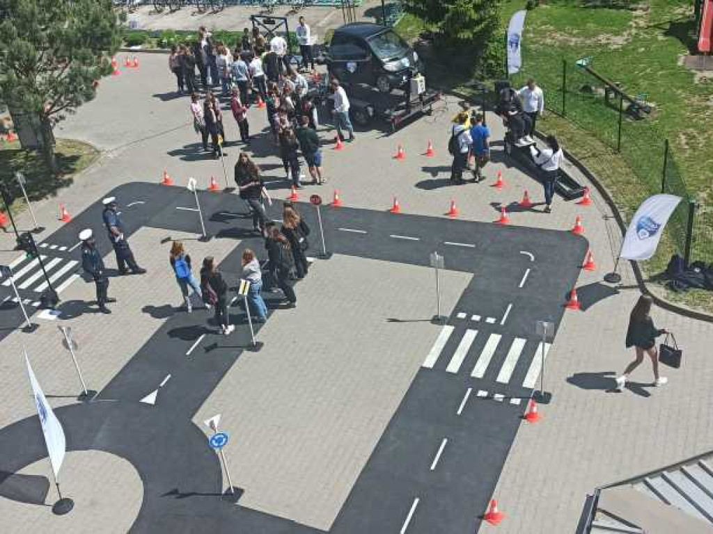Dwójka wybrana, jako jedna z 13 szkół w Polsce! (ZDJĘCIA)