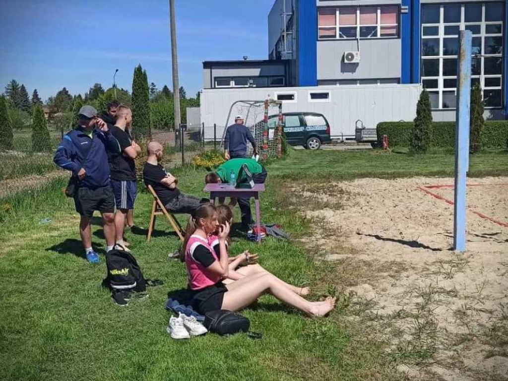Powiatowe zawody SZS w siatkówce plażowej (ZDJĘCIA)