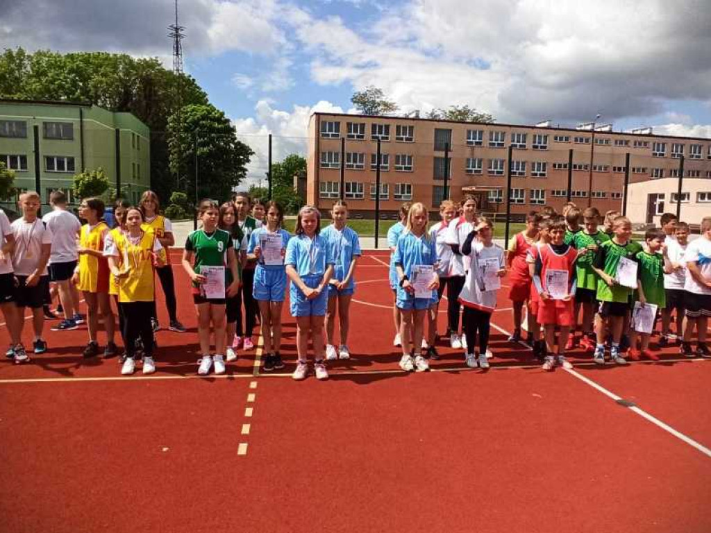 Mistrzostwa Powiatu dziewcząt i chłopców w koszykówce 3x3 (ZDJĘCIA)