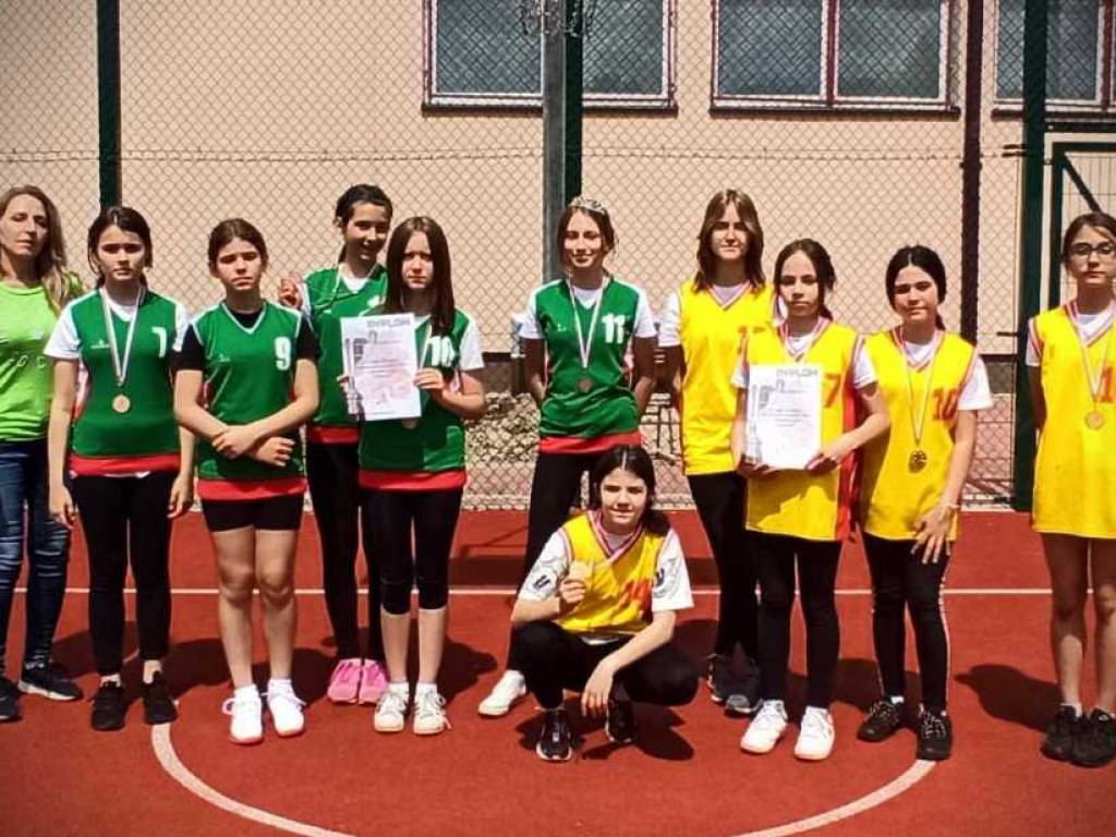 Mistrzostwa Powiatu dziewcząt i chłopców w koszykówce 3x3 (ZDJĘCIA)