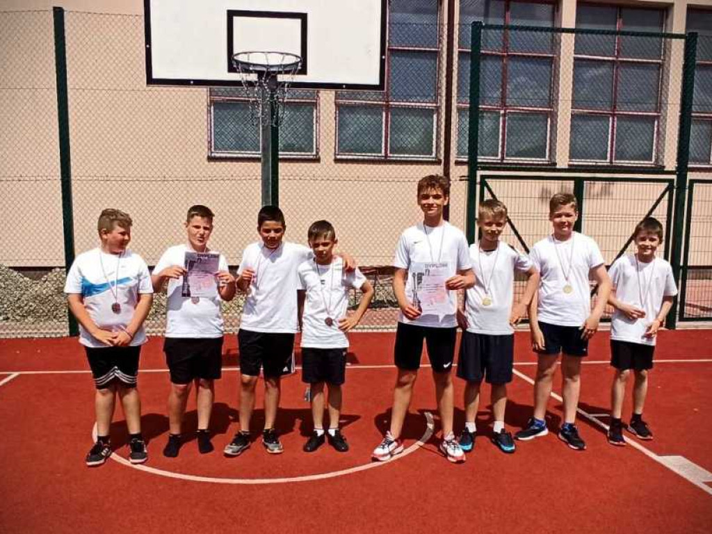 Mistrzostwa Powiatu dziewcząt i chłopców w koszykówce 3x3 (ZDJĘCIA)