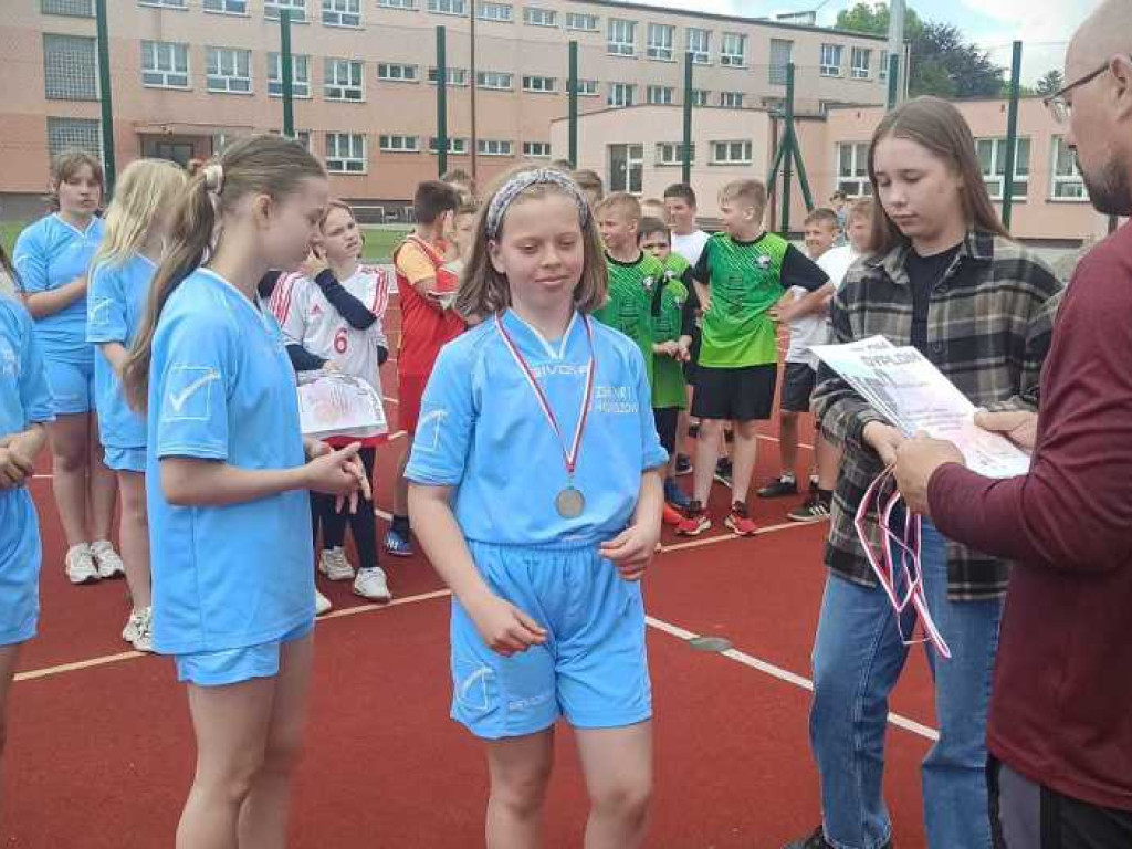 Mistrzostwa Powiatu dziewcząt i chłopców w koszykówce 3x3 (ZDJĘCIA)
