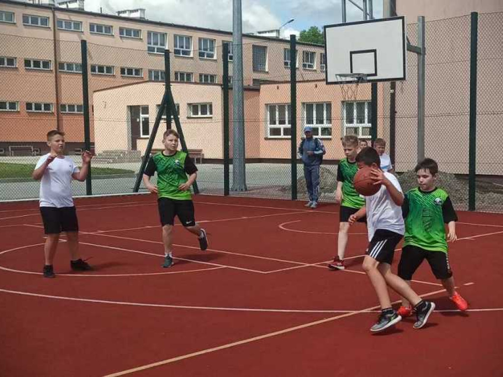 Mistrzostwa Powiatu dziewcząt i chłopców w koszykówce 3x3 (ZDJĘCIA)
