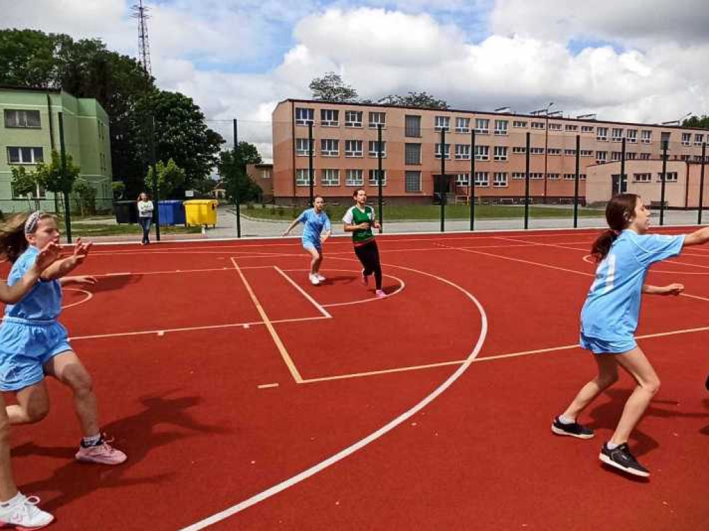 Mistrzostwa Powiatu dziewcząt i chłopców w koszykówce 3x3 (ZDJĘCIA)
