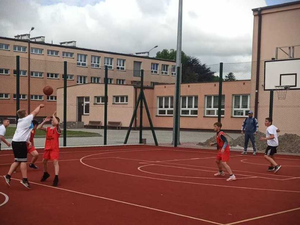 Mistrzostwa Powiatu dziewcząt i chłopców w koszykówce 3x3 (ZDJĘCIA)
