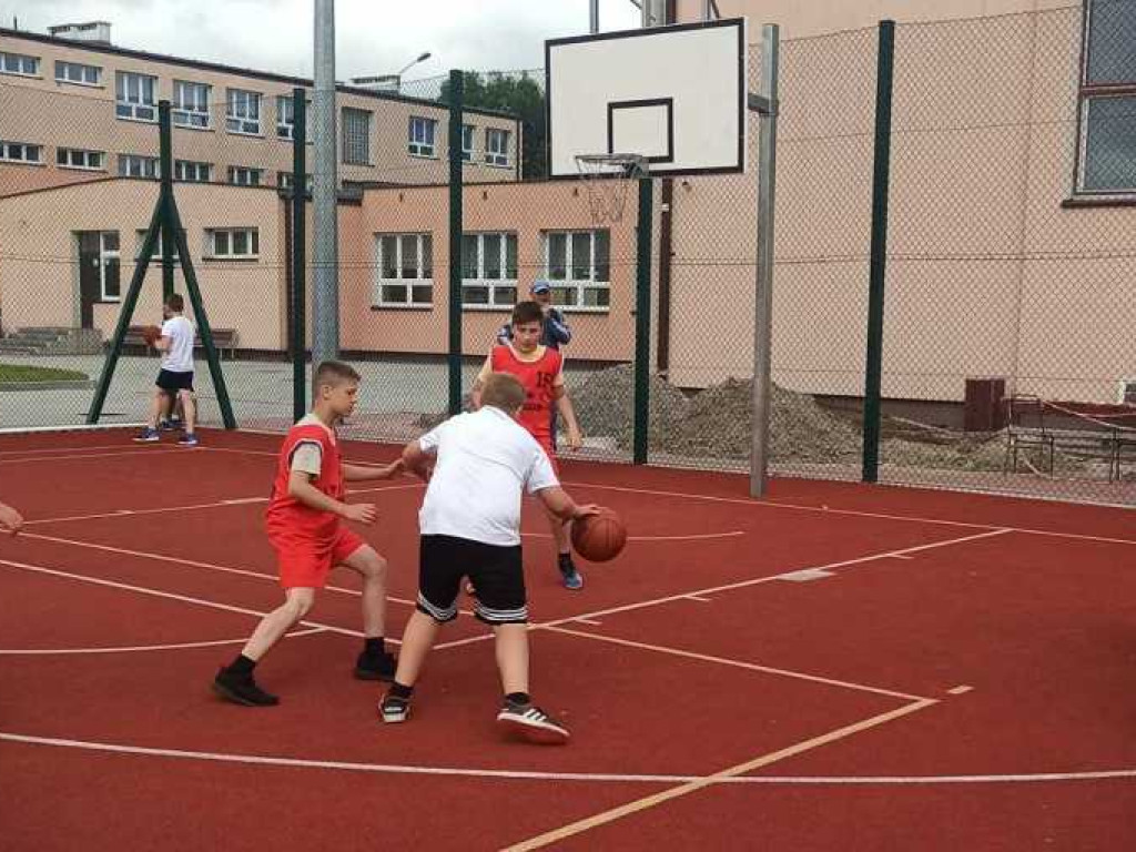 Mistrzostwa Powiatu dziewcząt i chłopców w koszykówce 3x3 (ZDJĘCIA)