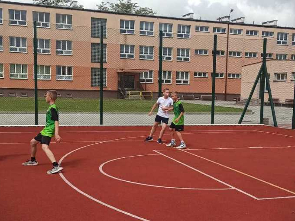 Mistrzostwa Powiatu dziewcząt i chłopców w koszykówce 3x3 (ZDJĘCIA)