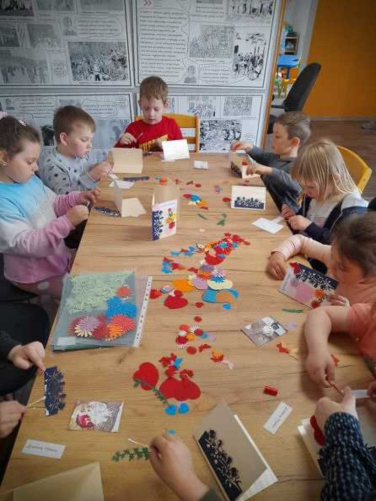 Gmina Hrubieszów: Laurka dla mamy (ZDJĘCIA)