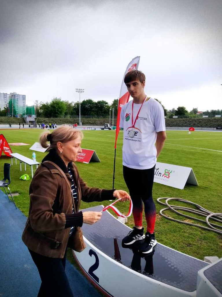 Cztery medale lekkoatletów Unii Hrubieszów w Mistrzostwach Województwa Lubelskiego Juniorów U20 [ZDJĘCIA]