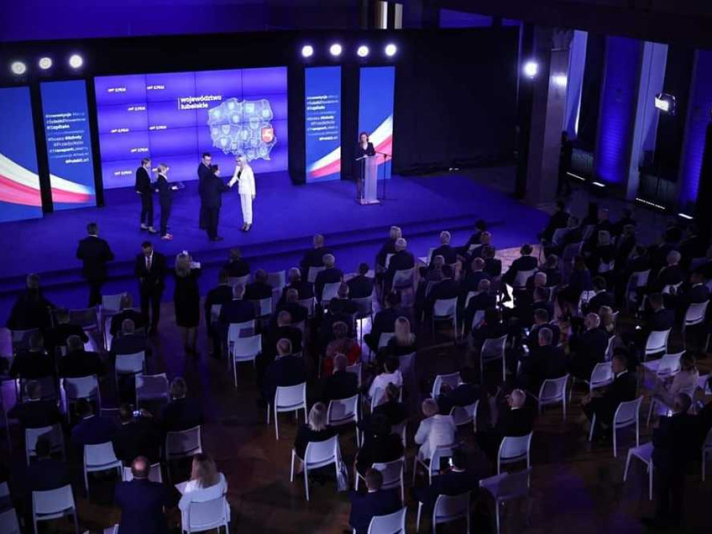 10,5 mln dla Hrubieszowa i Odznaka Honorowa dla burmistrz Marty Majewskiej [ZDJĘCIA]