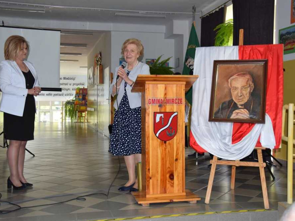 Otwarcie izby pamięci w Szkole Podstawowej w Mirczu [ZDJĘCIA]
