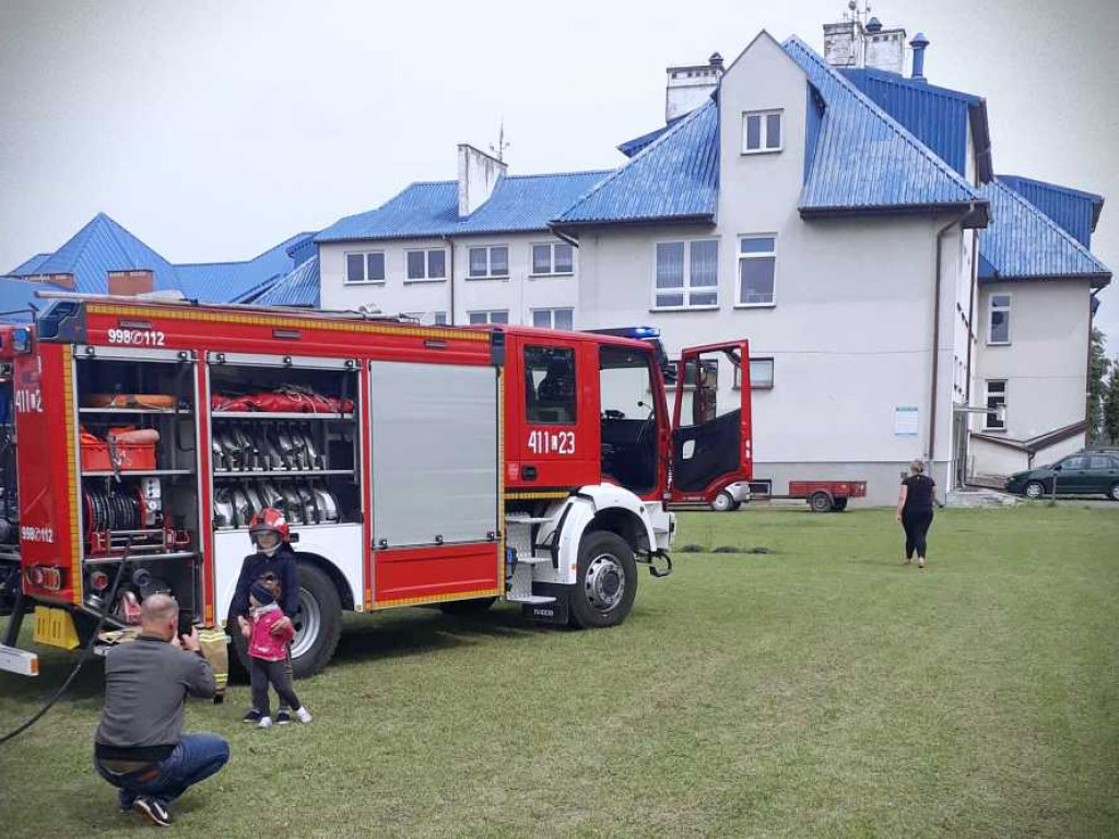 Dzień Dziecka z hrubieszowskimi strażakami [ZDJĘCIA]