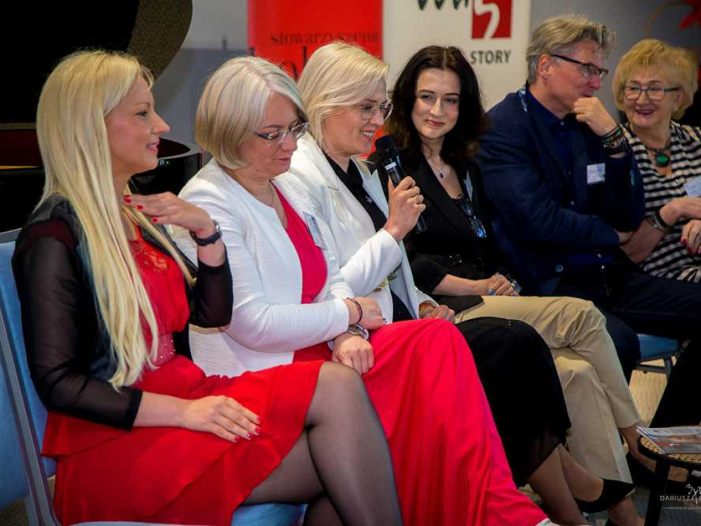 Hrubieszów: Kobieta Charyzmatyczna - Kobieta Społeczna. Kolejny tytuł dla burmistrz Marty Majewskiej [ZDJĘCIA]