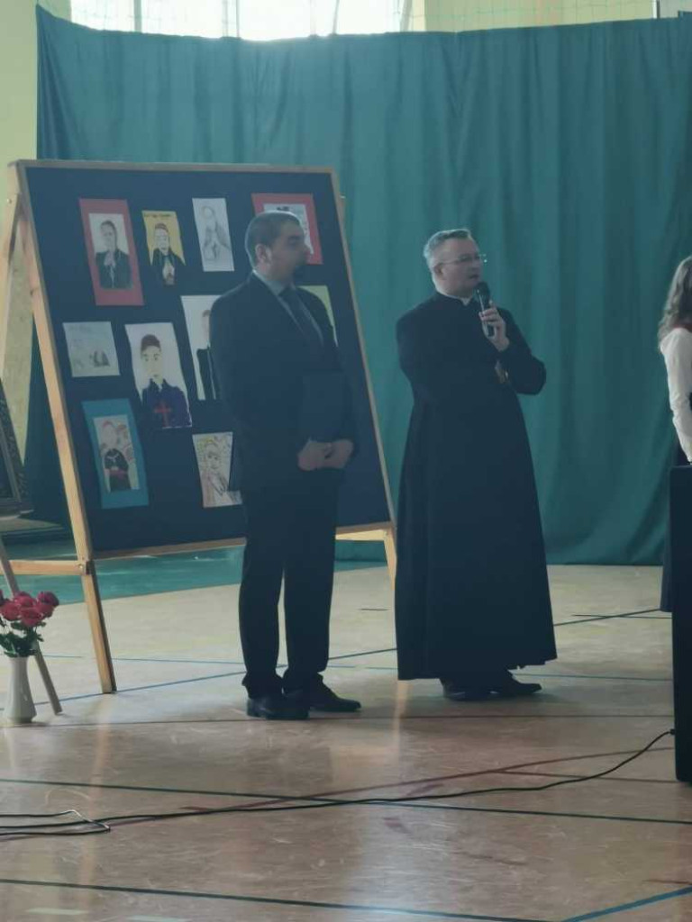 Dzień Patrona w hrubieszowskiej Dwójce [ZDJĘCIA]