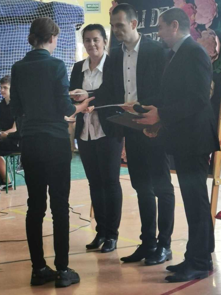 Dzień Patrona w hrubieszowskiej Dwójce [ZDJĘCIA]
