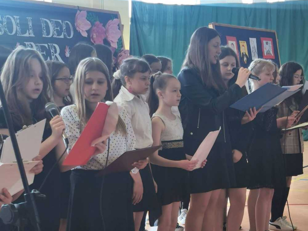 Dzień Patrona w hrubieszowskiej Dwójce [ZDJĘCIA]