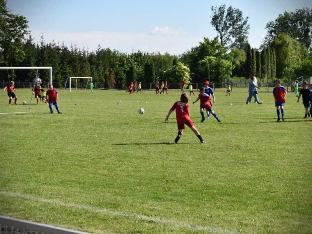 Mundurowo - sportowy Dzień Dziecka w gminie Hrubieszów [ZDJĘCIA]