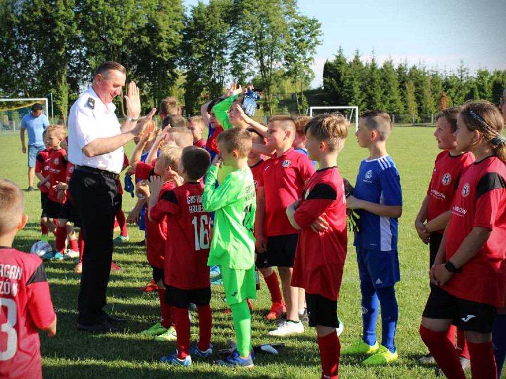 Mundurowo - sportowy Dzień Dziecka w gminie Hrubieszów [ZDJĘCIA]