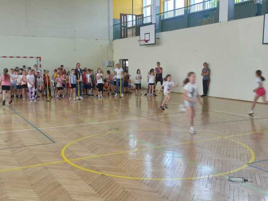 Dzień Dziecka na sportowo w hrubieszowskiej Trójce [ZDJĘCIA]