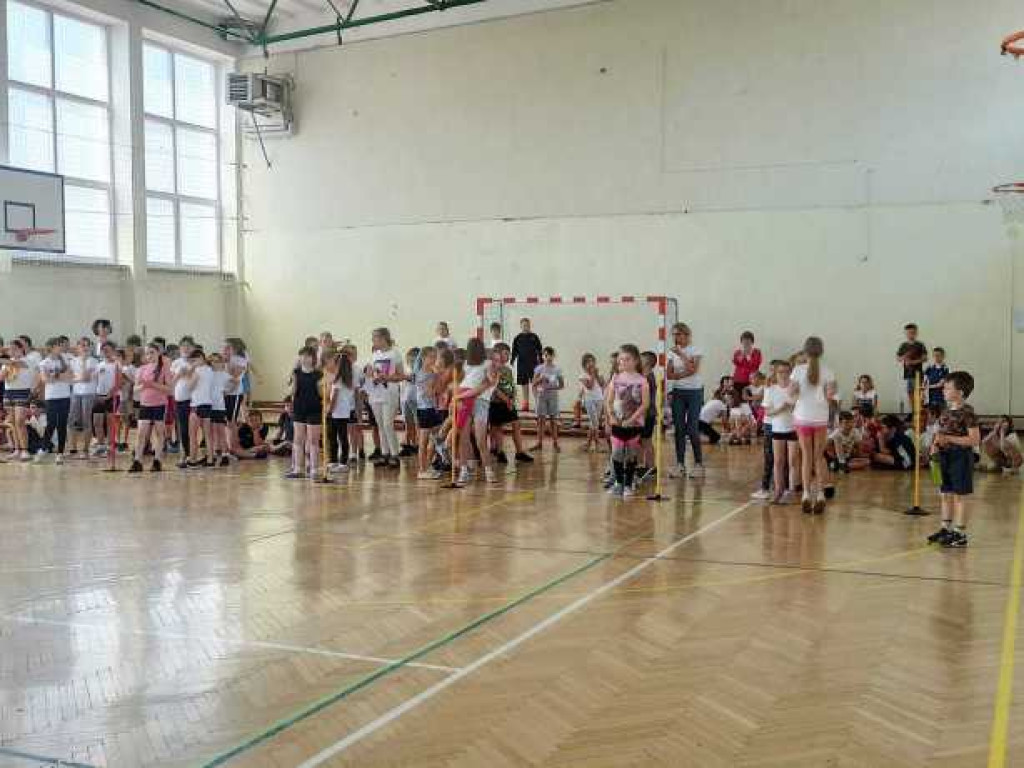 Dzień Dziecka na sportowo w hrubieszowskiej Trójce [ZDJĘCIA]