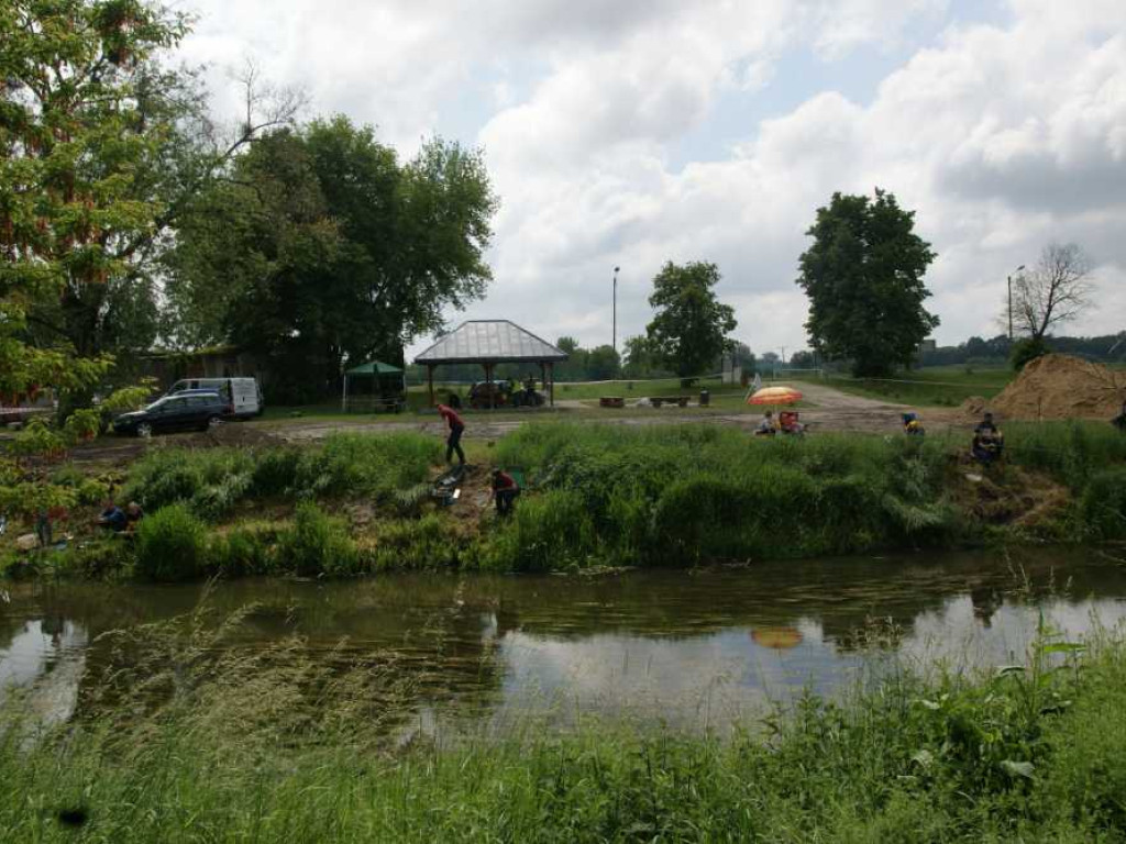 Hrubieszów: Zawody wędkarskie z okazji Dnia Dziecka [ZDJĘCIA]