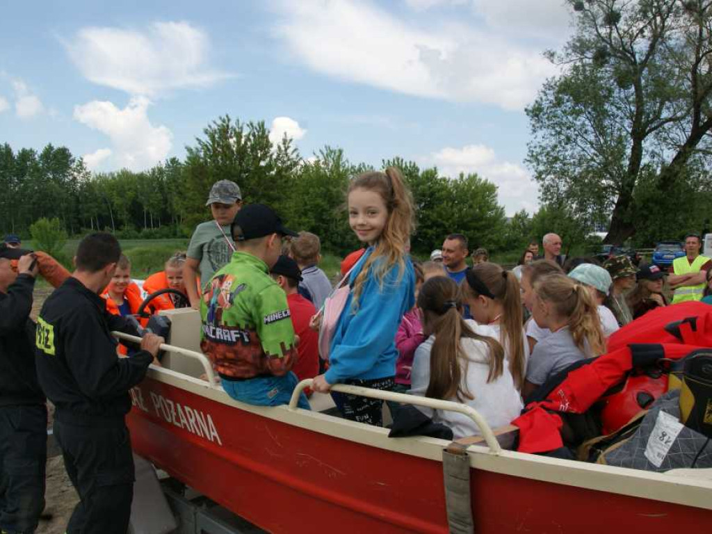 Hrubieszów: Zawody wędkarskie z okazji Dnia Dziecka [ZDJĘCIA]