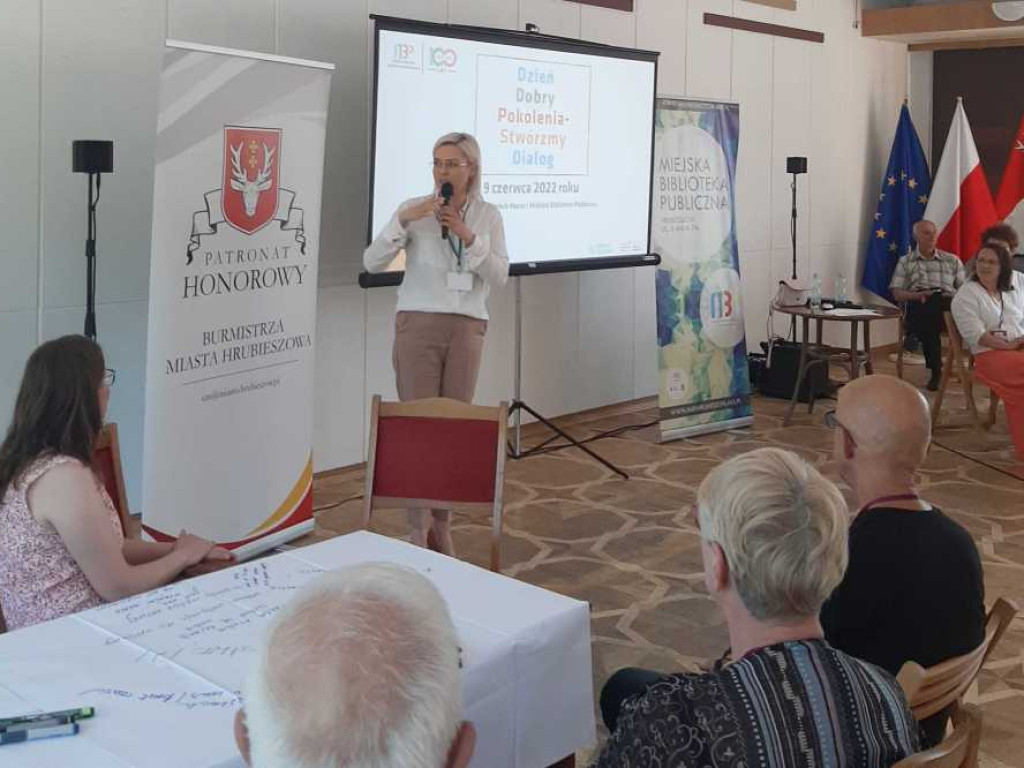 Hrubieszowska Rada Seniorów współtworzy dialog pokoleń [ZDJĘCIA]