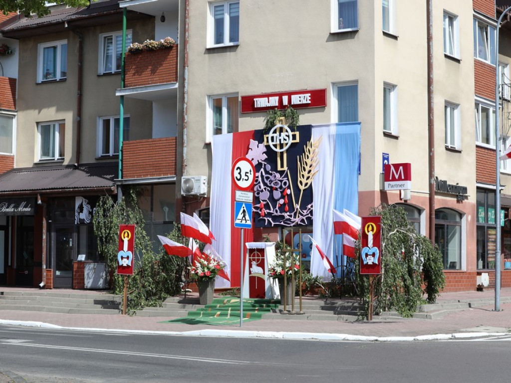 Hrubieszów: Procesja Bożego Ciała w parafiach św. Mikołaja i św. Stanisława Kostki [ZDJĘCIA]