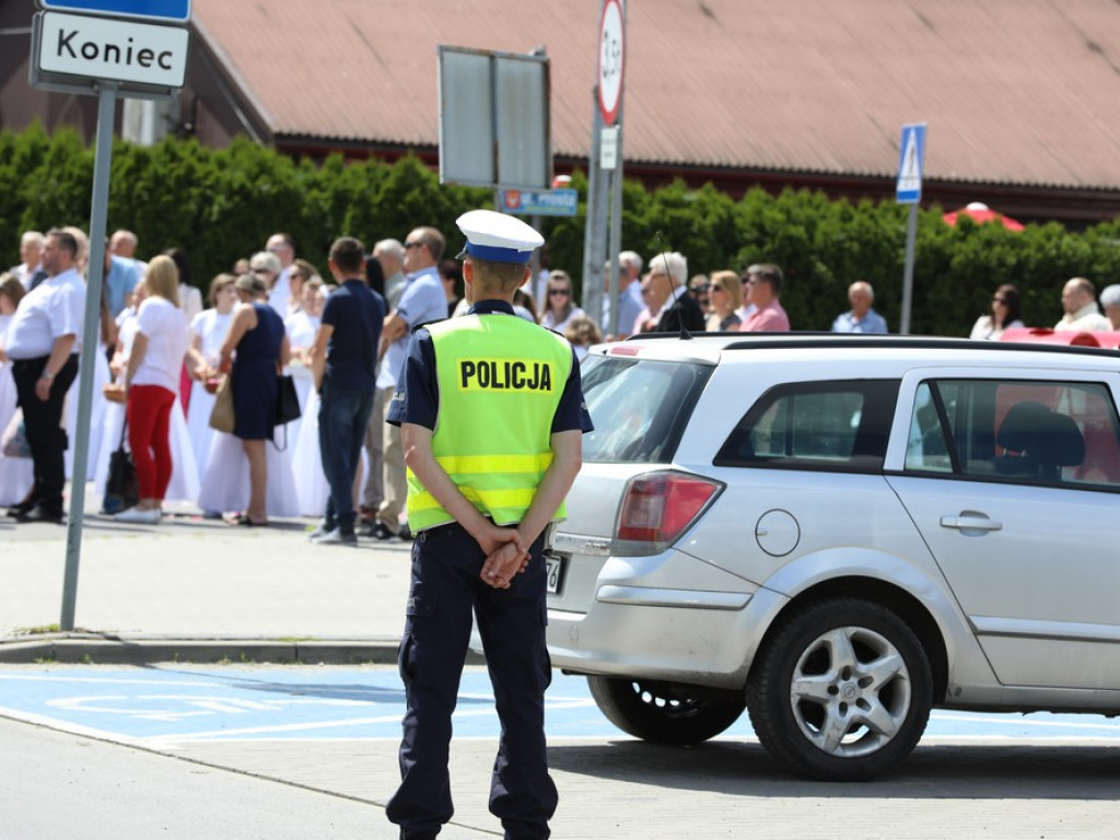 Hrubieszów: Procesja Bożego Ciała w parafiach św. Mikołaja i św. Stanisława Kostki [ZDJĘCIA]