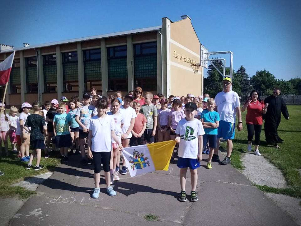 Gmina Mircze: W rocznicę pielgrzymki Jana Pawła II - Kwietny Bieg w Kryłowie [ZDJĘCIA]