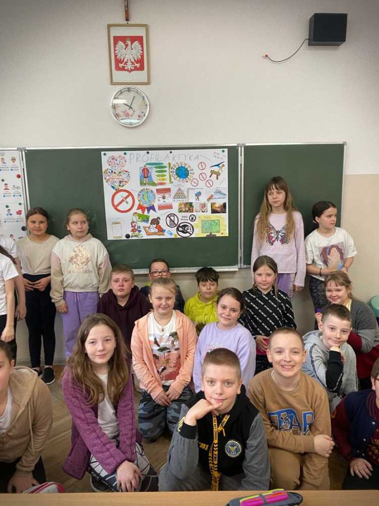 Hrubieszów: Sukcesy Jedynki w ogólnopolskim konkursie profilaktycznym [ZDJĘCIA, WIDEO]