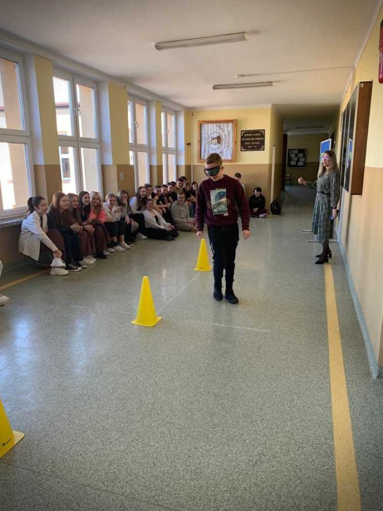 Hrubieszów: Sukcesy Jedynki w ogólnopolskim konkursie profilaktycznym [ZDJĘCIA, WIDEO]