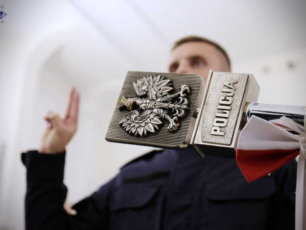 Ślubowanie nowych policjantów. Będą służyć również w Hrubieszowie [ZDJĘCIA]