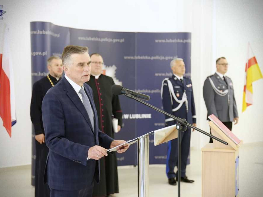 Ślubowanie nowych policjantów. Będą służyć również w Hrubieszowie [ZDJĘCIA]