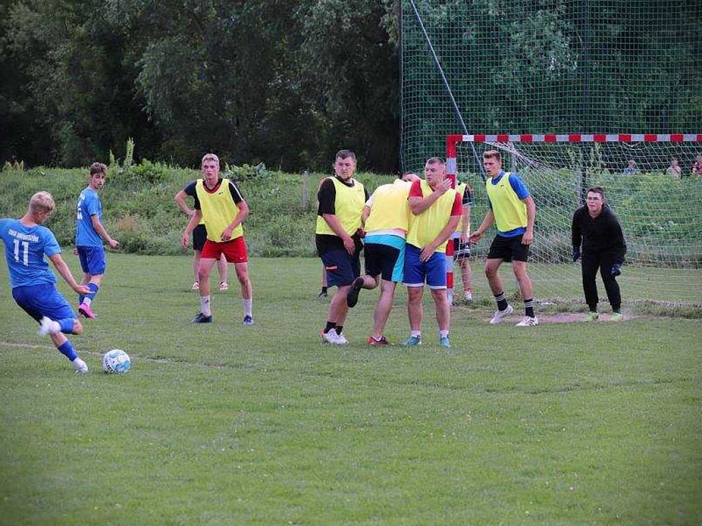 Hrubieszów: Charytatywny turniej piłki nożnej dla Piotrusia. Zebrano 3140 zł [ZDJĘCIA]