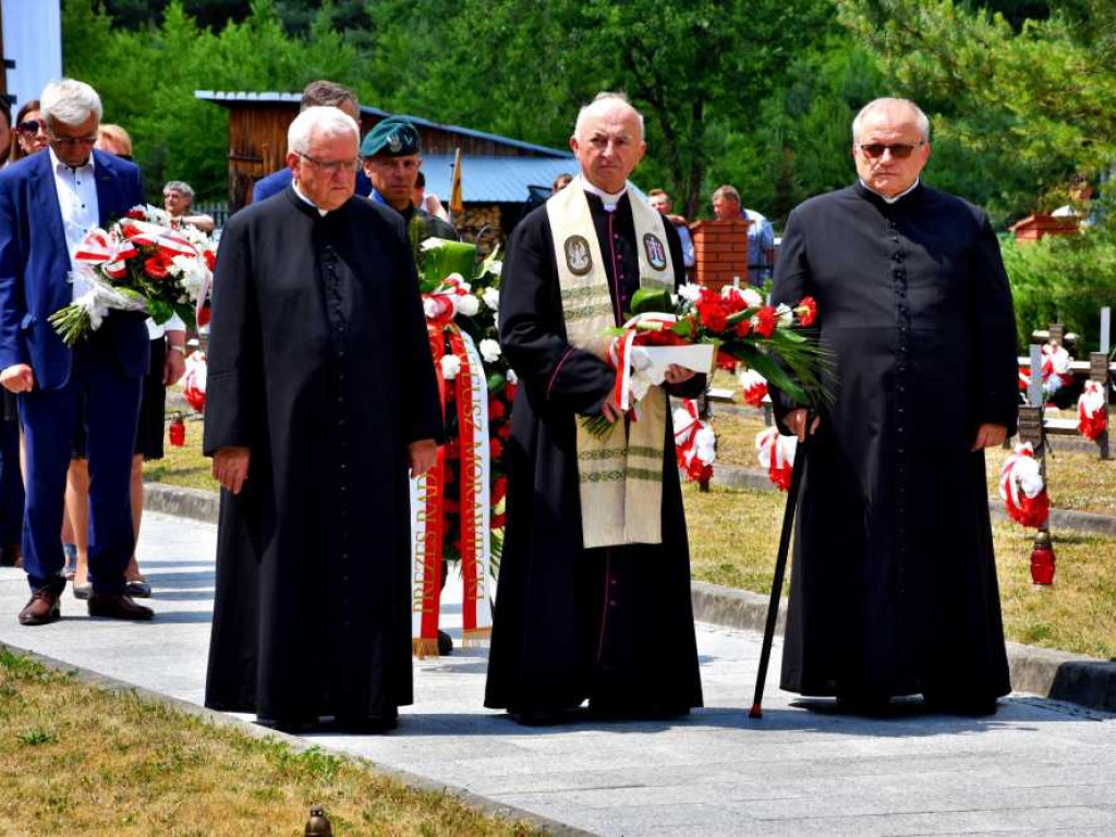 78. rocznica bitwy partyzanckiej pod Osuchami. Mszę odprawił i wygłosił homilię ks. Andrej Puzon [ZDJĘCIA]