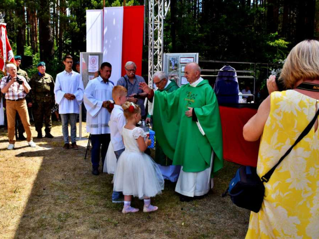 78. rocznica bitwy partyzanckiej pod Osuchami. Mszę odprawił i wygłosił homilię ks. Andrej Puzon [ZDJĘCIA]