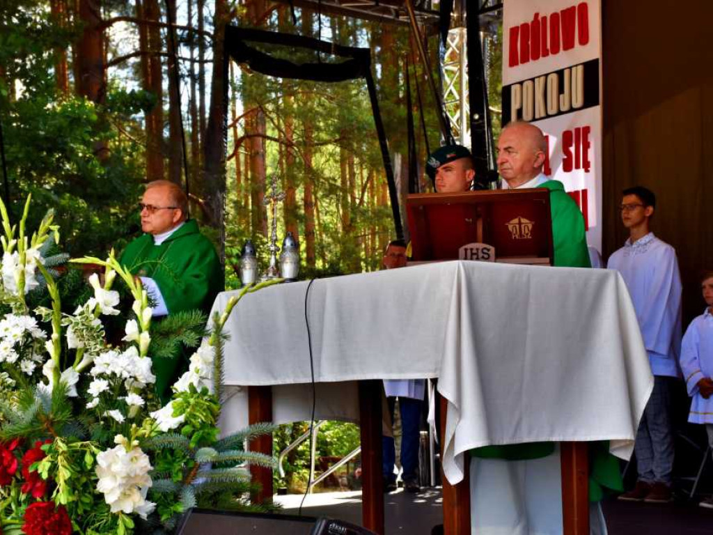 78. rocznica bitwy partyzanckiej pod Osuchami. Mszę odprawił i wygłosił homilię ks. Andrej Puzon [ZDJĘCIA]