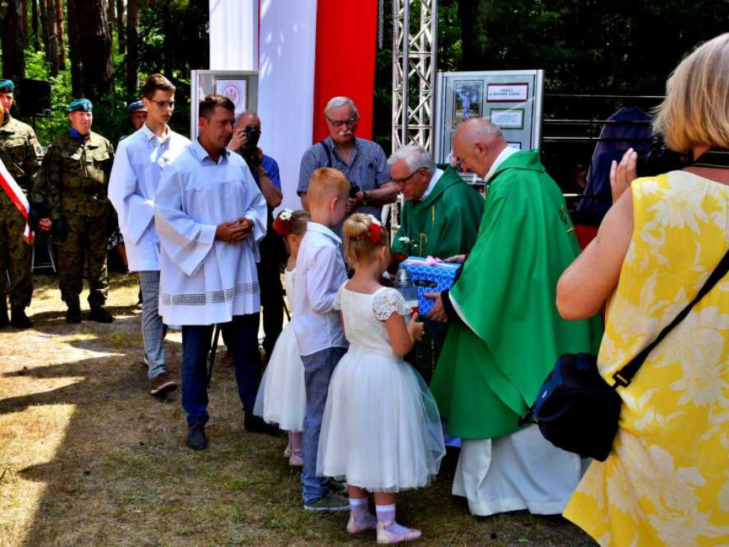 78. rocznica bitwy partyzanckiej pod Osuchami. Mszę odprawił i wygłosił homilię ks. Andrej Puzon [ZDJĘCIA]
