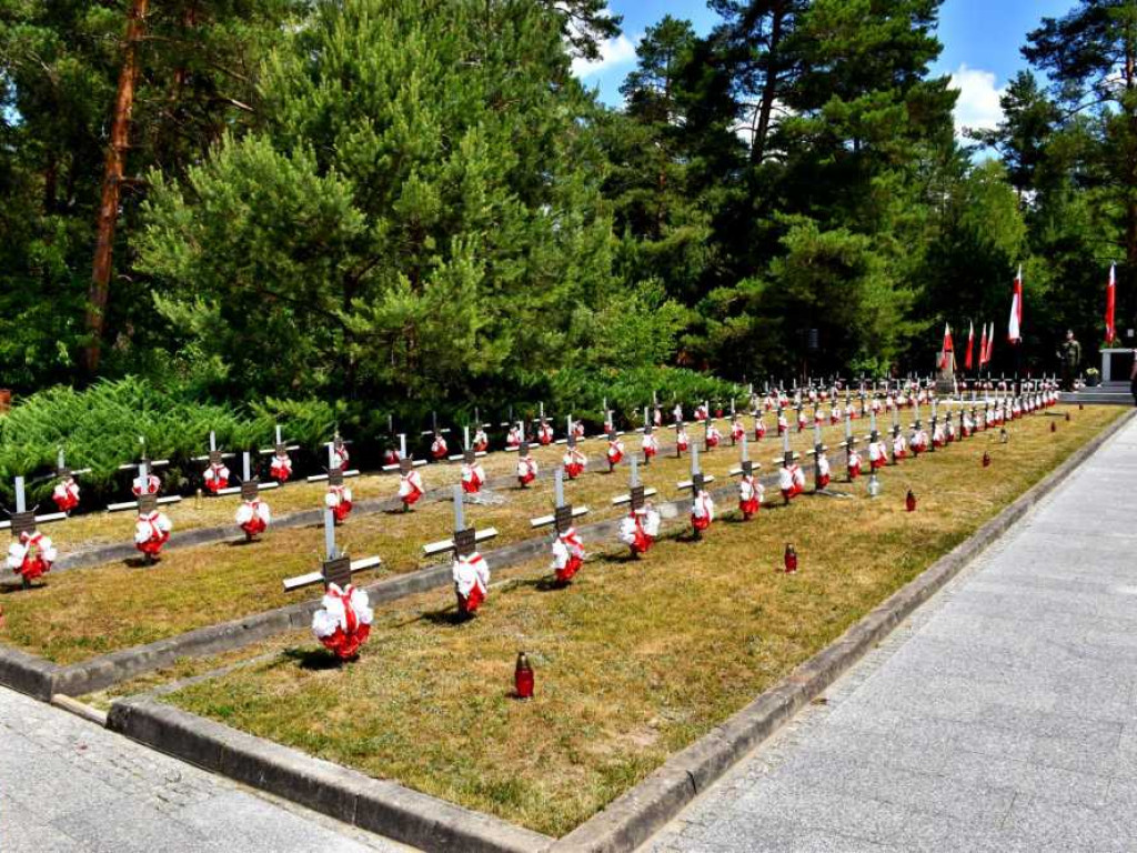 78. rocznica bitwy partyzanckiej pod Osuchami. Mszę odprawił i wygłosił homilię ks. Andrej Puzon [ZDJĘCIA]