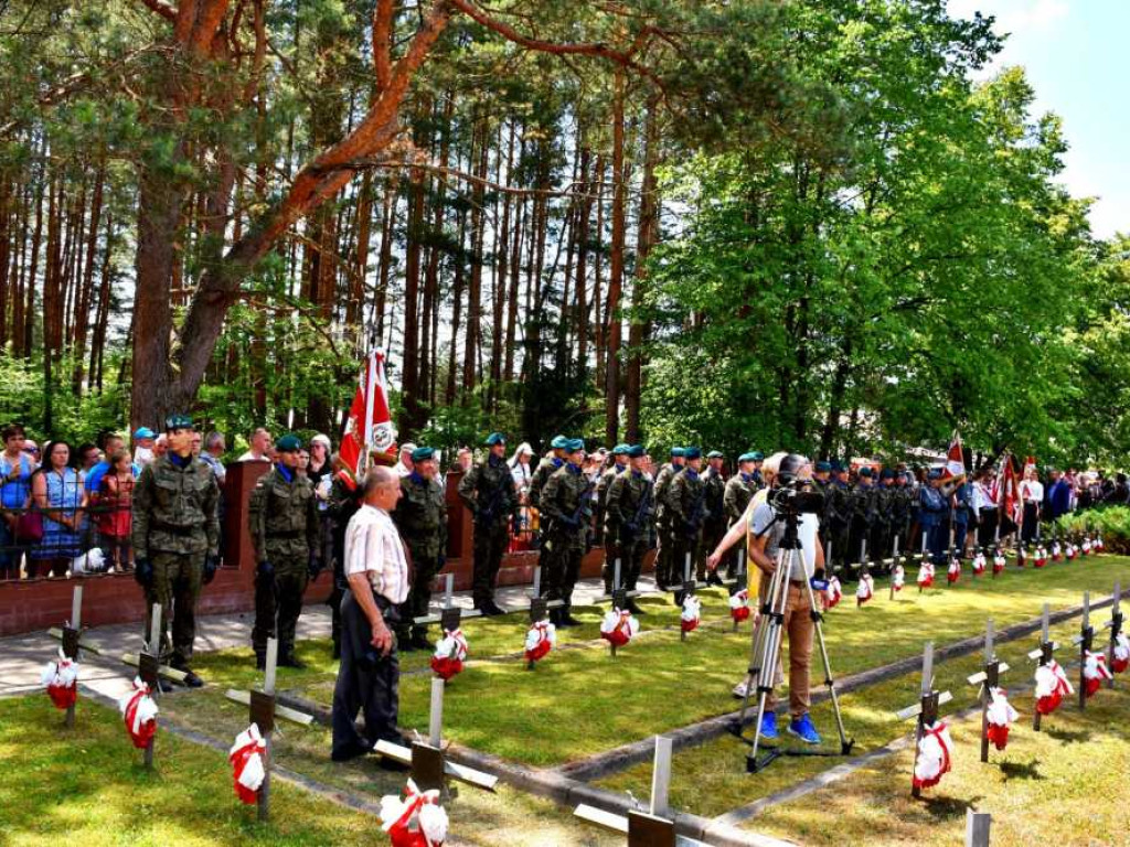 78. rocznica bitwy partyzanckiej pod Osuchami. Mszę odprawił i wygłosił homilię ks. Andrej Puzon [ZDJĘCIA]