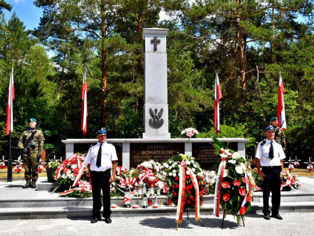 78. rocznica bitwy partyzanckiej pod Osuchami. Mszę odprawił i wygłosił homilię ks. Andrej Puzon [ZDJĘCIA]