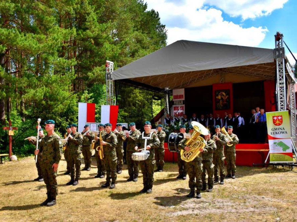 78. rocznica bitwy partyzanckiej pod Osuchami. Mszę odprawił i wygłosił homilię ks. Andrej Puzon [ZDJĘCIA]