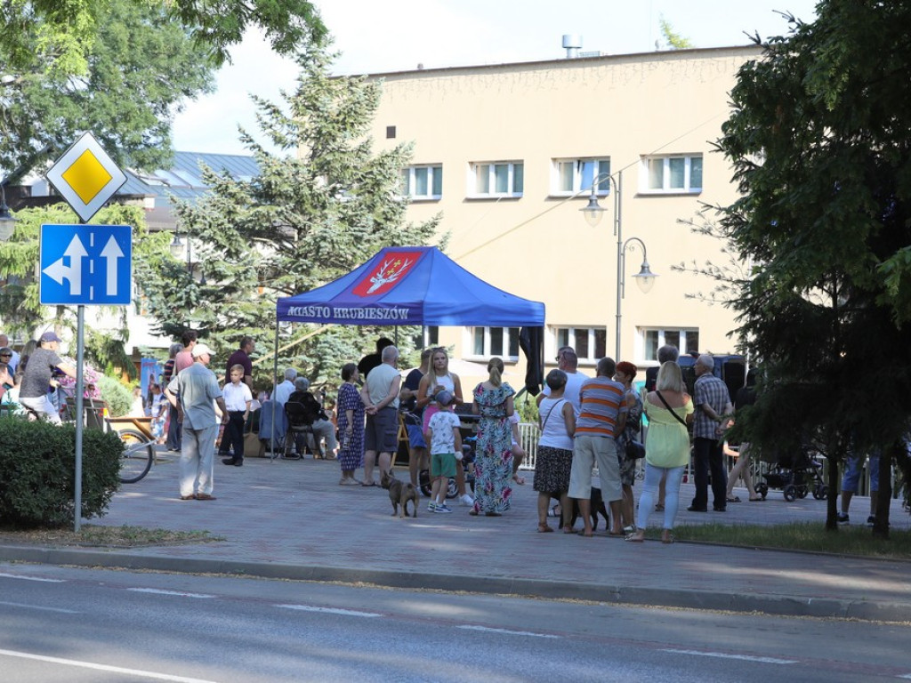 Hrubieszów: Trwa festyn na powitanie wakacji [ZDJĘCIA]